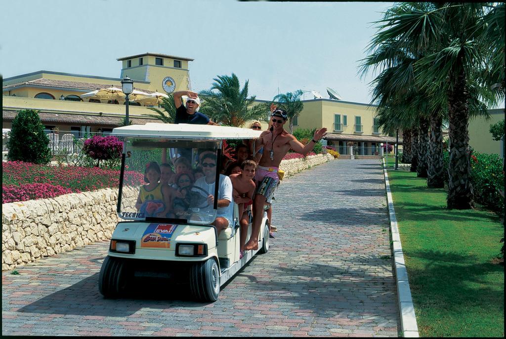 Igv Club Baia Samuele Hotel Sampieri Kültér fotó
