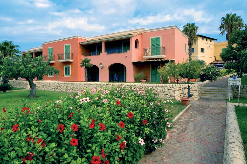 Igv Club Baia Samuele Hotel Sampieri Kültér fotó